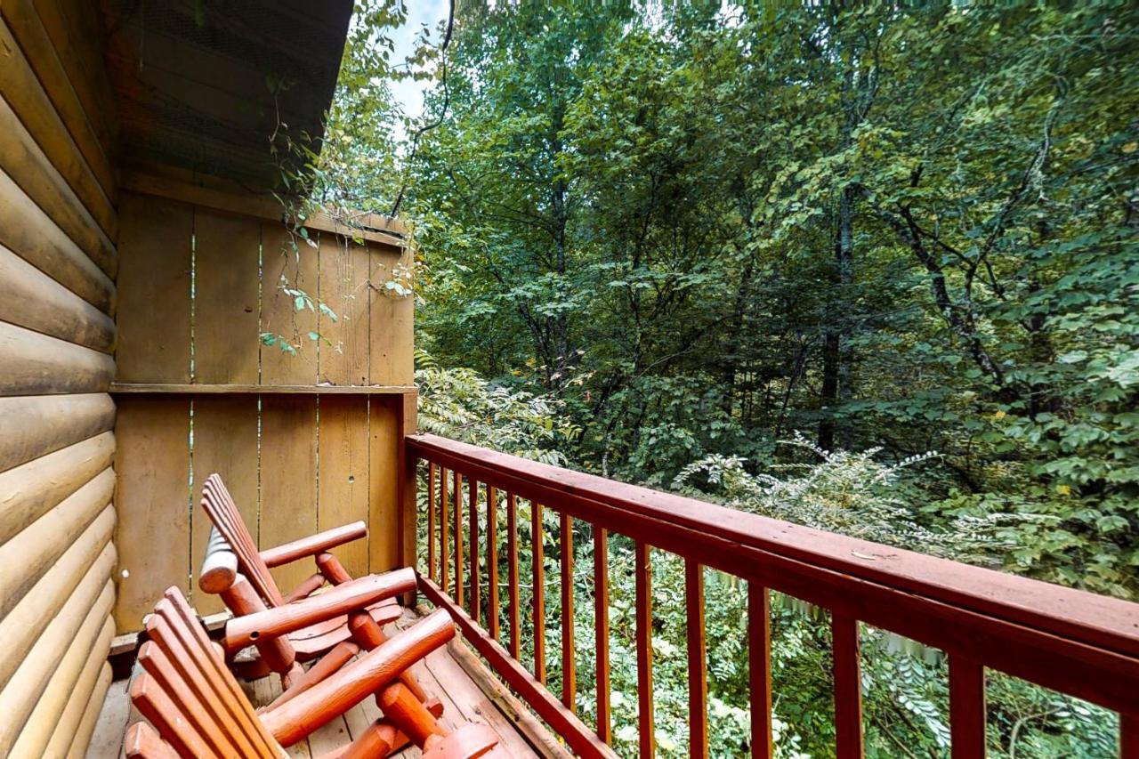 Bear Hugs Hotel Pigeon Forge Buitenkant foto