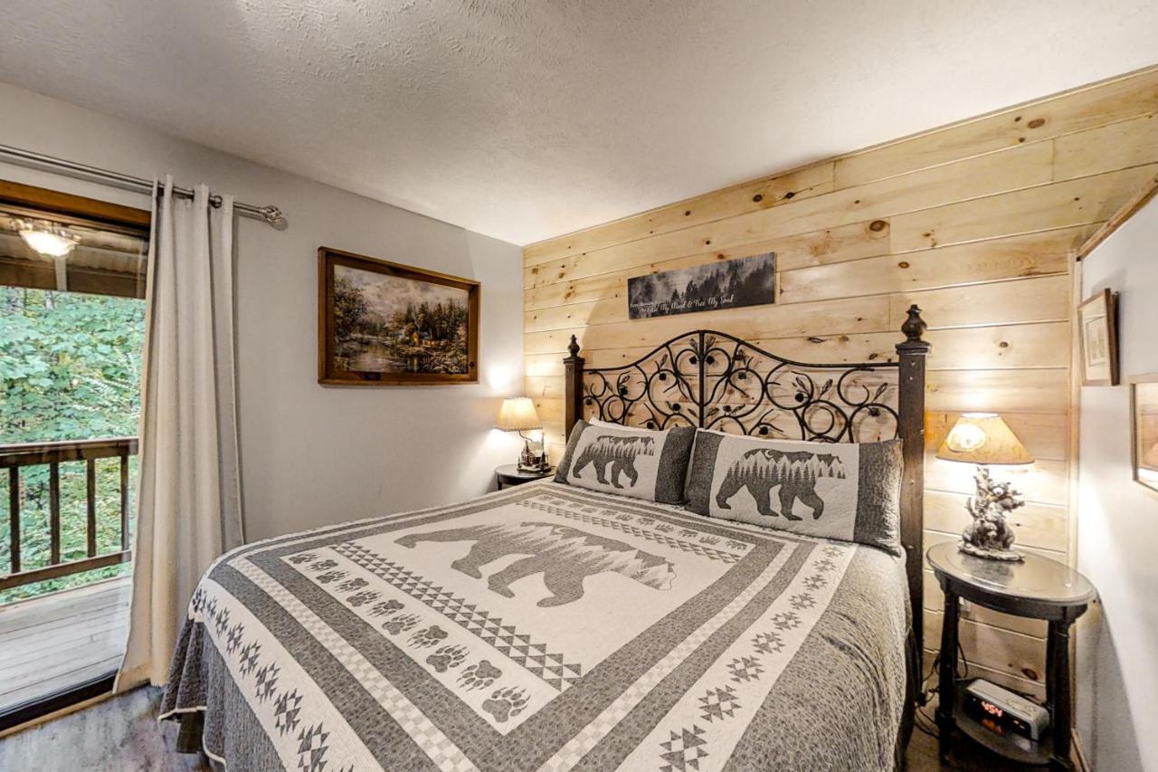 Bear Hugs Hotel Pigeon Forge Buitenkant foto